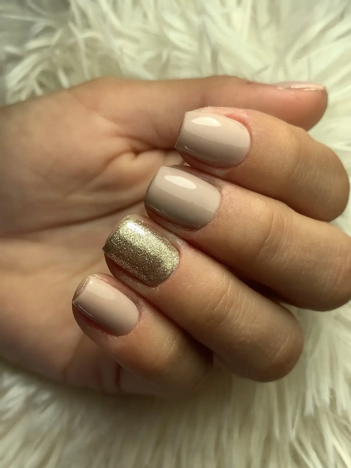 Manicura rusa con esmaltado permanente